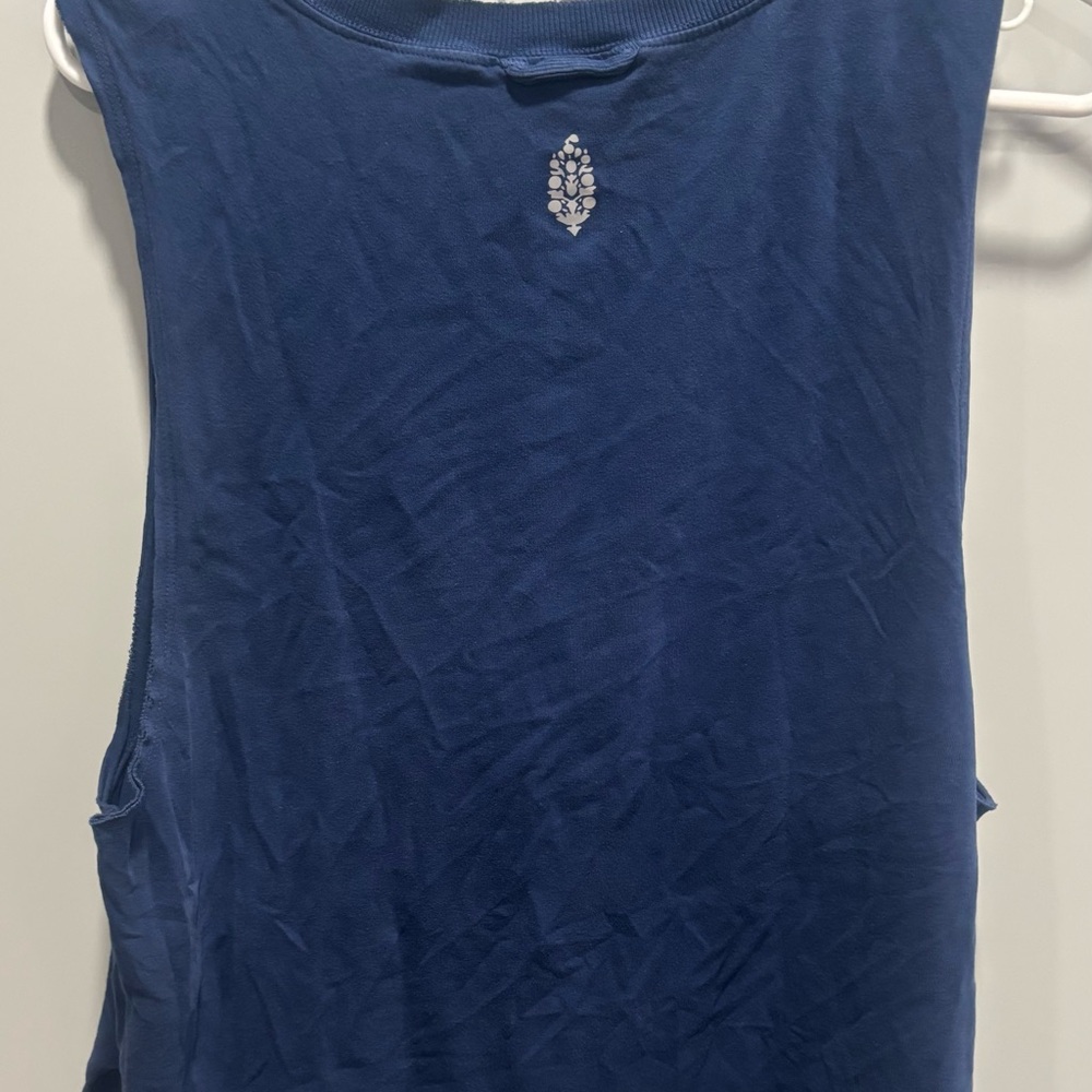 Free People Movement Hot Shot Relaxed Tank • NWOT Size Oversized Small - Picture 6 of 7